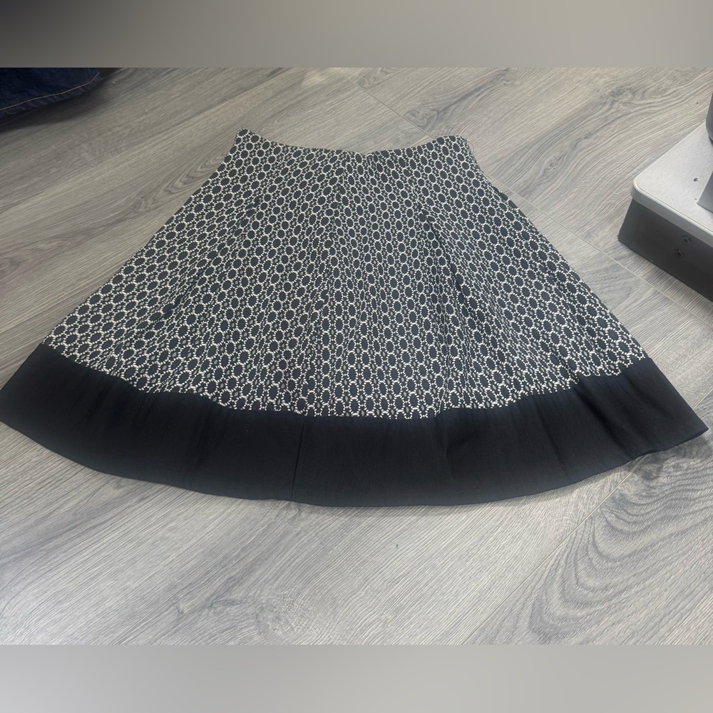 Forever 21 Black and White A-Line Skirt